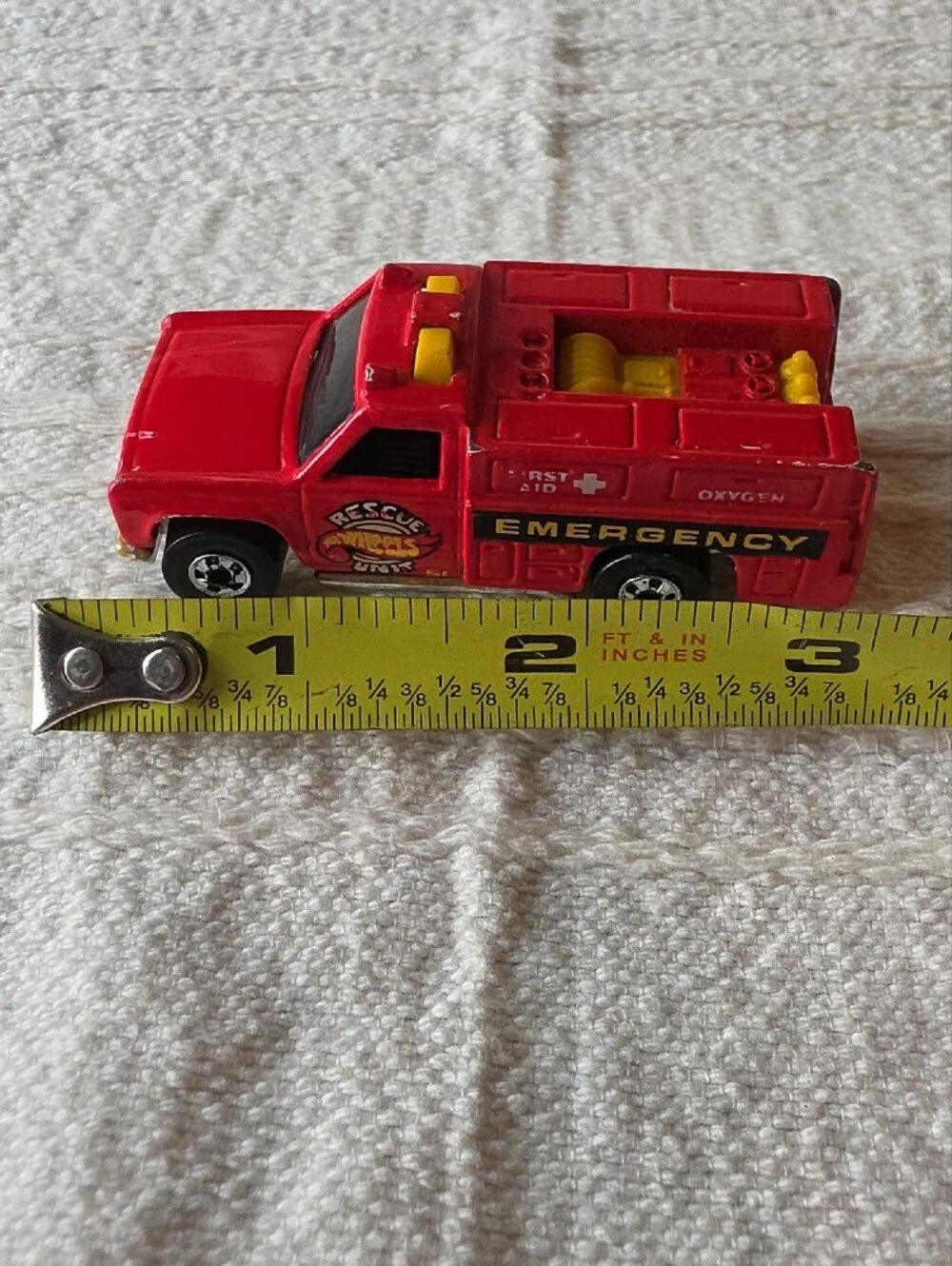 Hot Wheels Blackwall 1988 Emergency Unit Rescue Ranger Truck